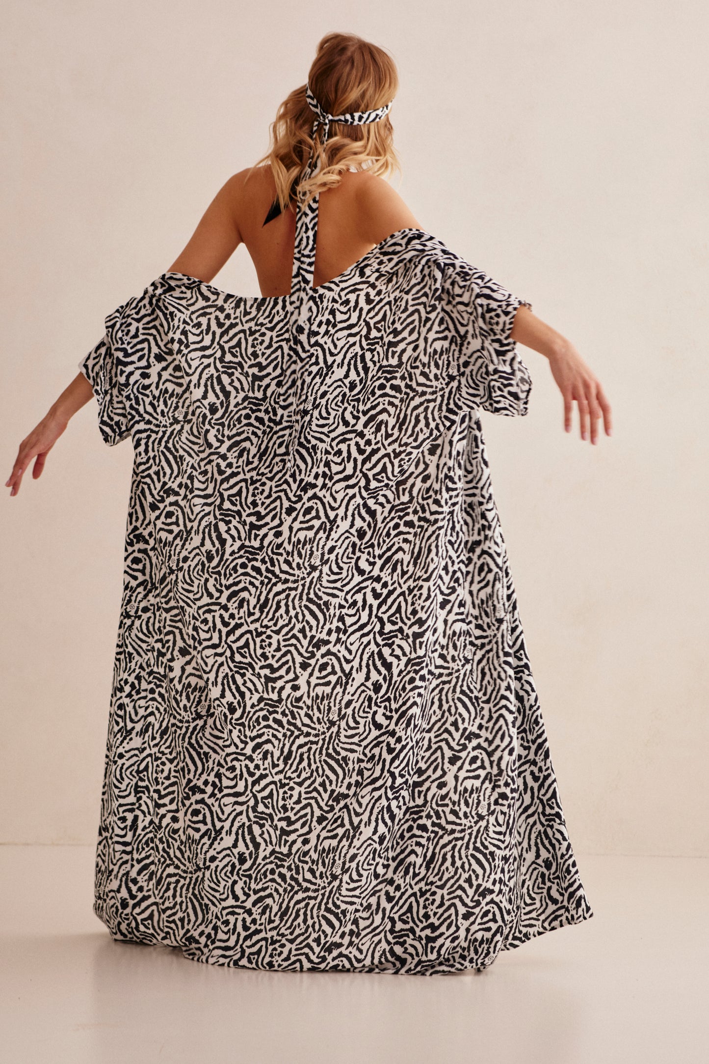 - GILI - KIMONO