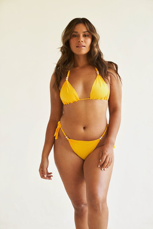 Żółty dwuczęściowy strój kąpielowy premium na plażę BB Sunny marki Praia Beachwear idealny na plażę